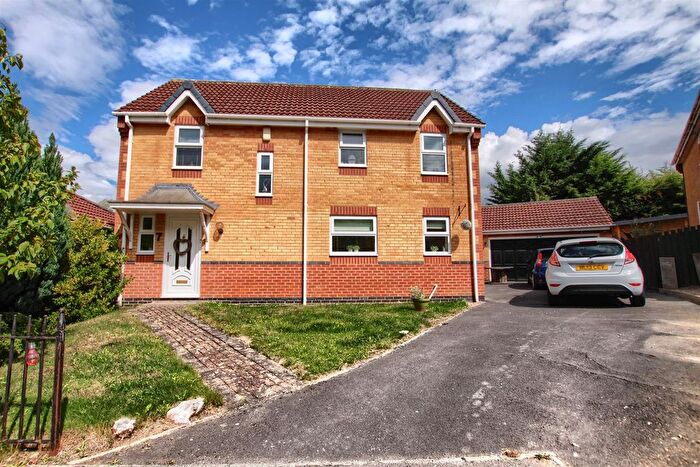 4 Bedroom Detached House For Sale In Spaunton Close, Hemlington, TS8