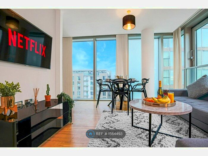 2 Bedroom Flat To Rent In Carnegie House, Milton Keynes, MK9