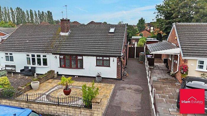 3 Bedroom Semi-Detached Bungalow For Sale In Helston Close, Irlam, M44