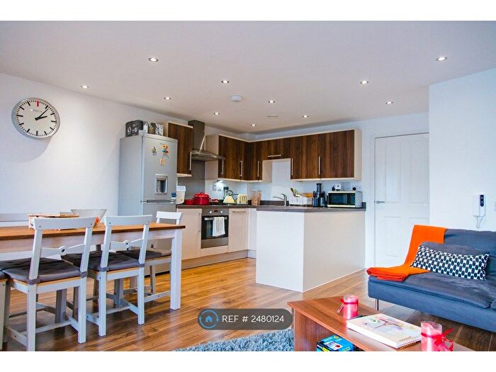 2 Bedroom Flat To Rent In Craven Park, London, NW10