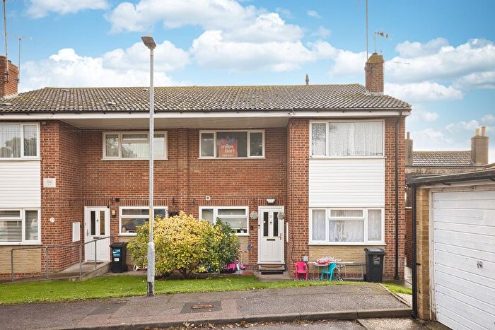 2 Bedroom End Terrace House For Sale In Sundew Grove, Ramsgate, Kent, CT11