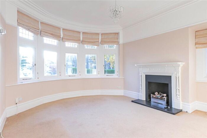 3 Bedroom Apartment To Rent In Downleaze, Stoke Bishop, Bristol, BS9