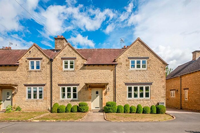 4 Bedroom House For Sale In Station Road, Chipping Campden, GL55