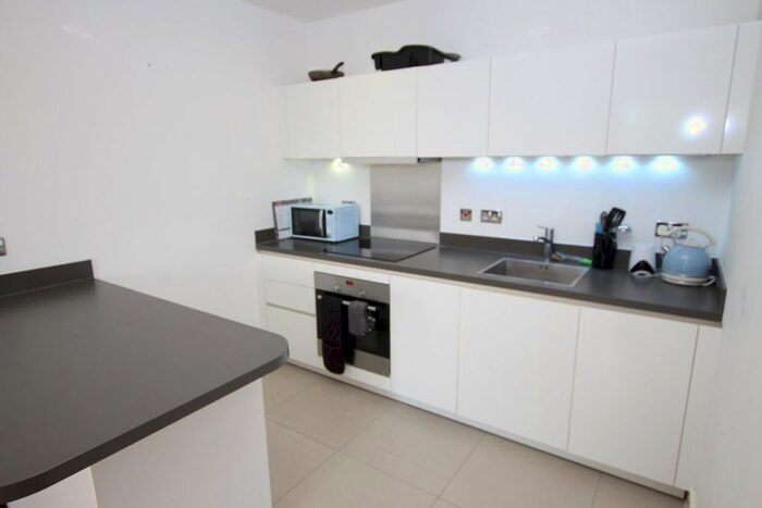 1 Bedroom Flat To Rent In Coombe Lane, London, SW20