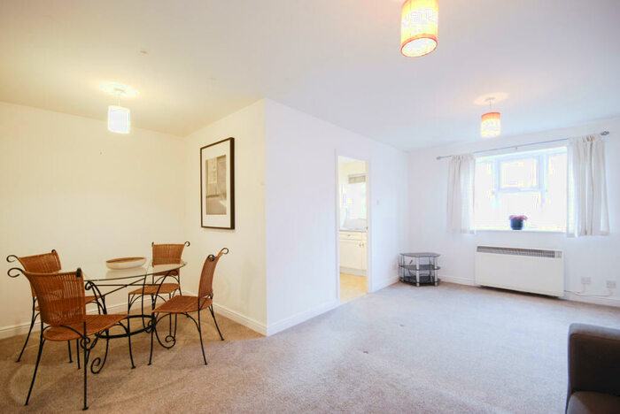 1 Bedroom Flat To Rent In Basevi Way, SE8