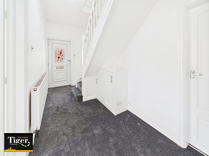 4 Bedroom Semi-Detached Bungalow For Sale In Clifton Avenue, Blackpool, FY4