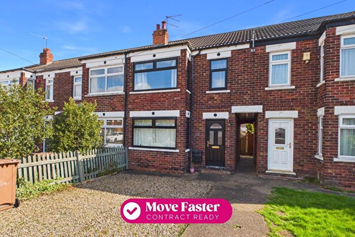 3 Bedroom Terraced House For Sale In Brockenhurst Avenue, Cottingham, HU16