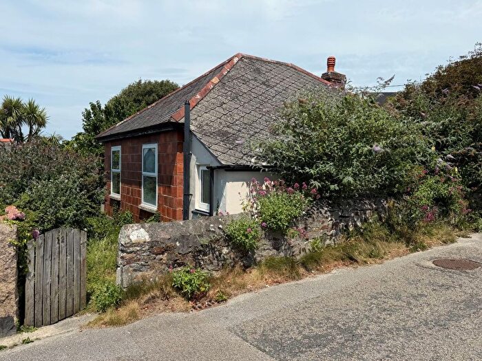 2 Bedroom Detached Bungalow For Sale In Carvean Sunnyside, Perranporth, Cornwall, TR6