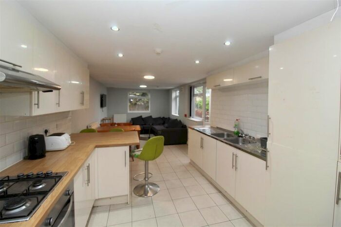 7 Bedroom Property To Rent In Merthyr Street, Cathays, Cardiff, CF24