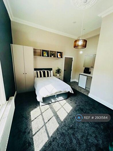 Studio To Rent In Avenham Terrace, Preston, PR1