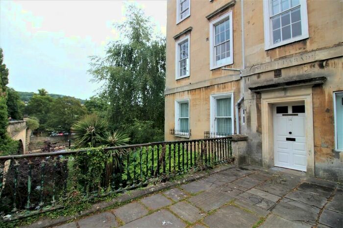 1 Bedroom Apartment To Rent In North Parade, Bath, BA2