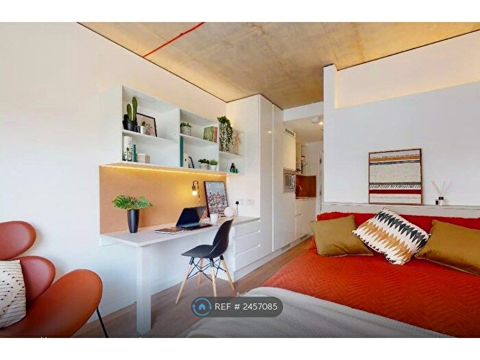 Studio To Rent In Bear Point, London, SE10