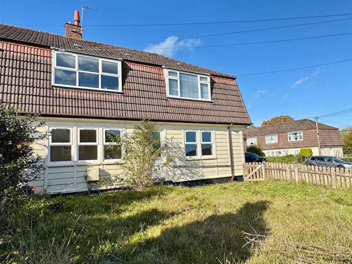 2 Bedroom Flat For Sale In Penarwyn Road, St. Blazey, Par, PL24