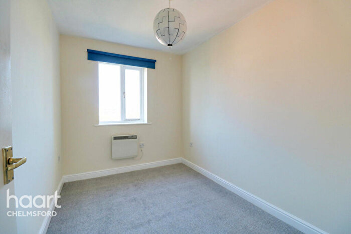 2 Bedroom Flat For Sale In Crompton Street, Chelmsford, CM1