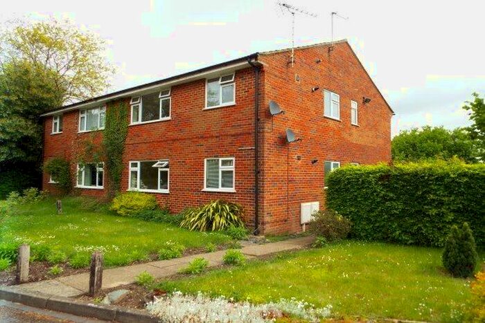 2 Bedroom Property To Rent In Badshot Lea, Farnham GU9