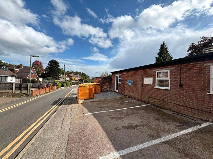 1 Bedroom Flat To Rent In Wellington Lane, Farnham, Surrey, GU9