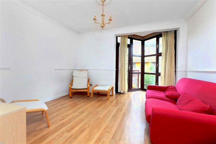 4 Bedroom Property To Rent In Holyoake Court, Bryan Road, London, SE16