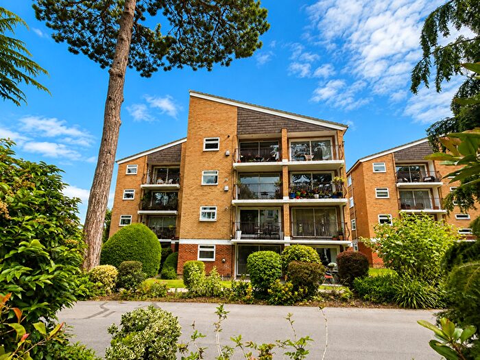 1 Bedroom Flat For Sale In Waylands Mead, Beckenham, BR3