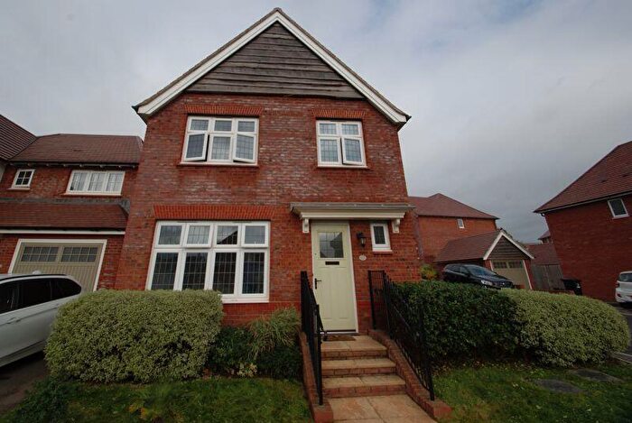 3 Bedroom Detached House To Rent In Hawkins Road, Exeter, EX1