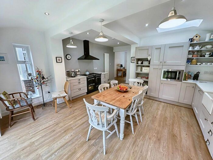 4 Bedroom Detached House For Sale In Park Road, Prestwich, M25