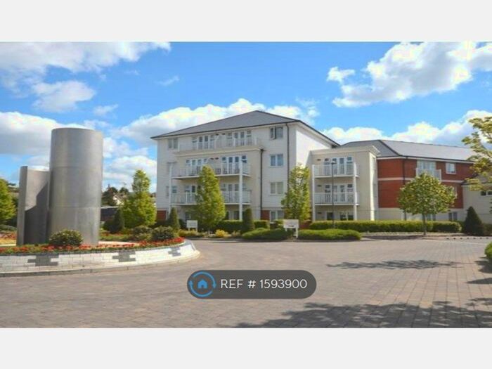 1 Bedroom Flat To Rent In Chequers Avenue, High Wycombe, HP11