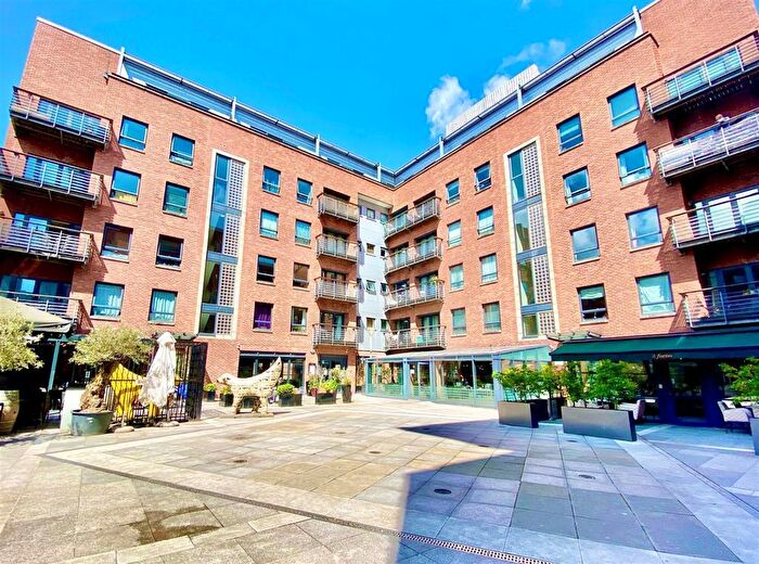 2 Bedroom Apartment To Rent In Madison Square, L1