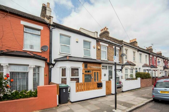 5 Bedroom Terraced House To Rent In Malvern Road, Tottenham, N17