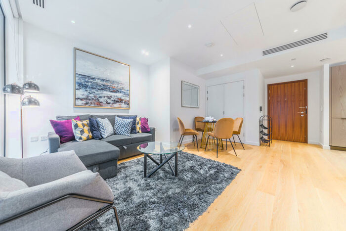 2 Bedroom Apartment To Rent In City Road, London, EC1V