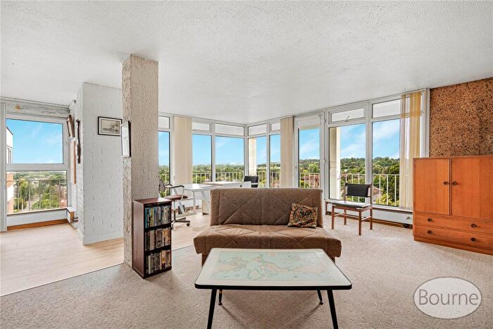 4 Bedroom Apartment For Sale In Guildford Road, Woking, Surrey, GU22