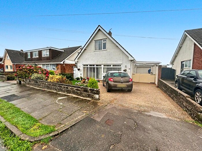 3 Bedroom Chalet For Sale In Long Acre Drive, Nottage, Porthcawl, CF36