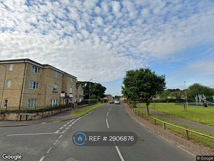 2 Bedroom Flat To Rent In Clayton Heights, Bradford, BD6