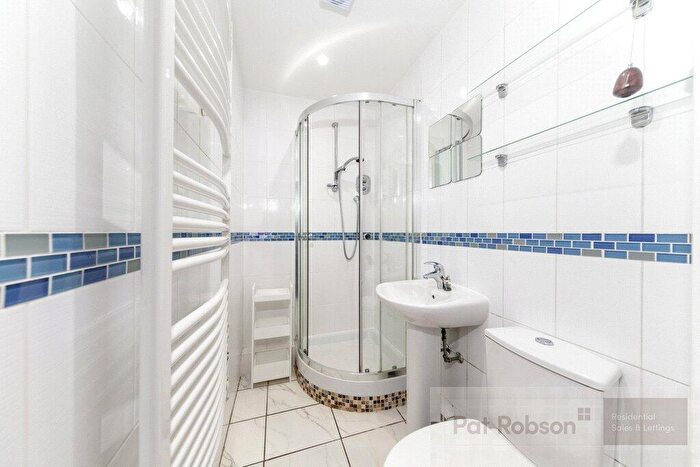 2 Bedroom Apartment To Rent In Akenside Terrace, Jesmond, Newcastle Upon Tyne, NE2