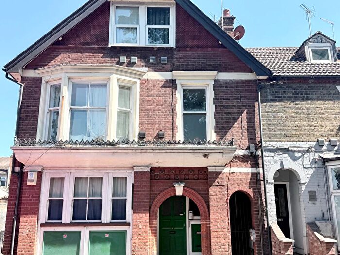 1 Bedroom Flat To Rent In Mersea Road, Colchester, CO2