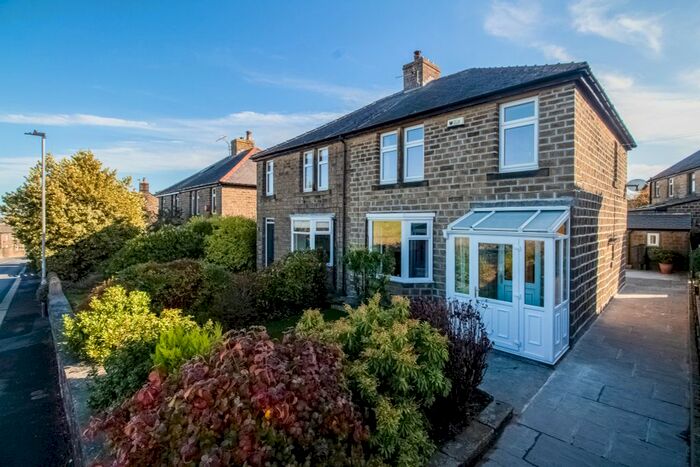 3 Bedroom Semi-Detached House To Rent In Paris, Scholes, Holmfirth, HD9