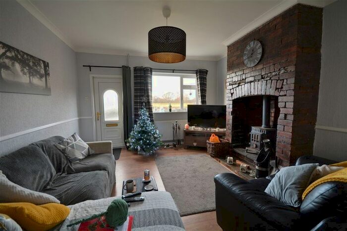 3 Bedroom Terraced House To Rent In River View, Castleford WF10