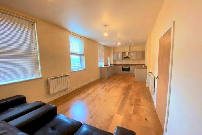 1 Bedroom Flat To Rent In Powis Street, London, SE18