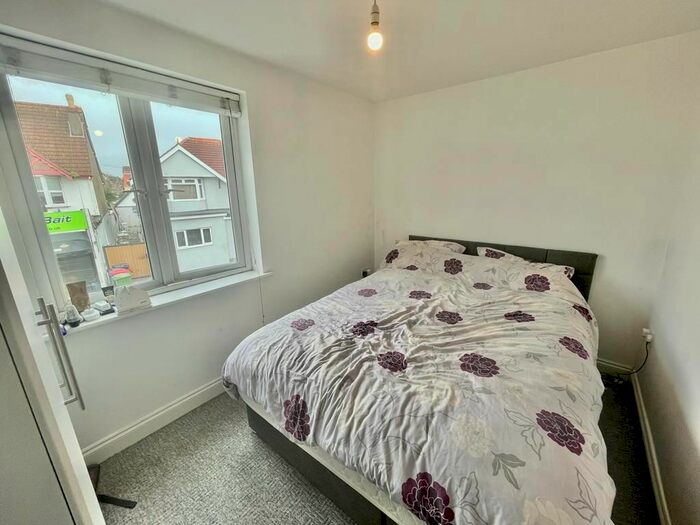 2 Bedroom Detached House To Rent In Upper Manor Road, Paignton, TQ3