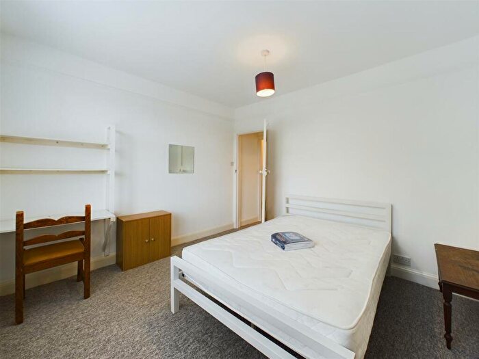 6 Bedroom Terraced House To Rent In Hollingbury Road, Brighton East Sussex, BN1
