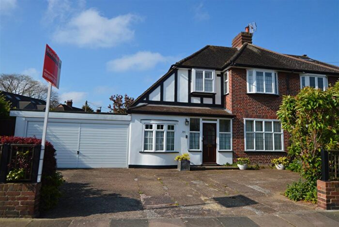 4 Bedroom Semi-Detached House For Sale In Redway Drive, Whitton, TW2