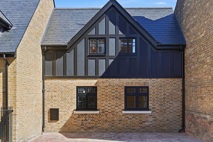 2 Bedroom Terraced House For Sale In Hall Street, Chelmsford, CM2