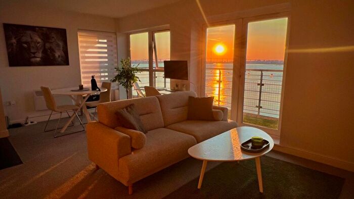 1 Bedroom Flat To Rent In Portland Place, Greenhithe, DA9