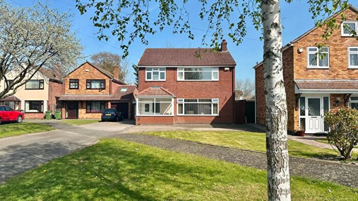 4 Bedroom Detached House For Sale In Saxon Close, Binley Woods, Coventry, CV3