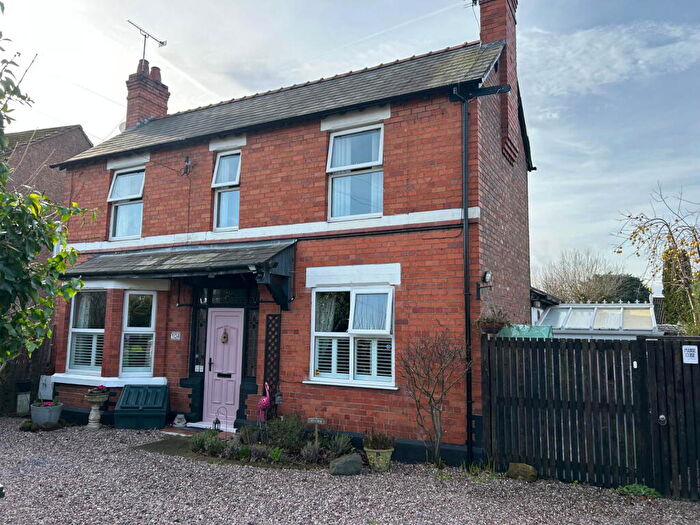 3 Bedroom Detached House For Sale In Becketts Lane, Chester, CH3