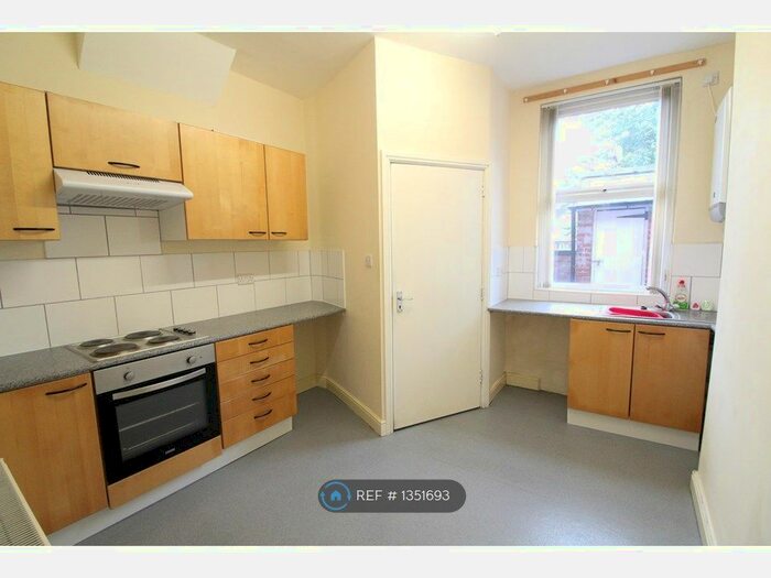1 Bedroom Flat To Rent In Firth Park Road, Sheffield, S5