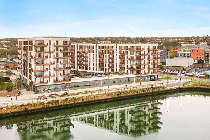 3 Bedroom Flat To Rent In The Kell, Gillingham Gate Road, Gillingham, ME4