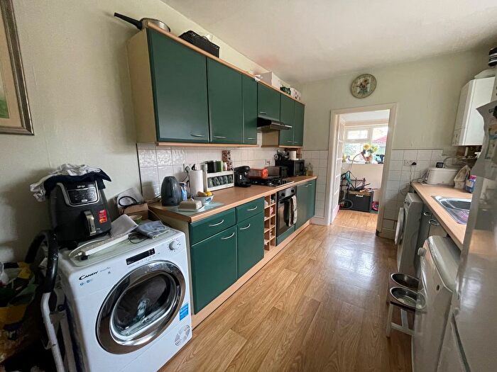 3 Bedroom Terraced House For Sale In Gertrude Street, Grimsby, DN32