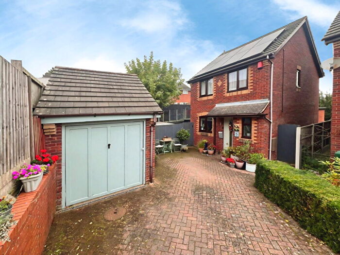 3 Bedroom Detached House For Sale In Heath Close, Cleobury Mortimer, Kidderminster, DY14