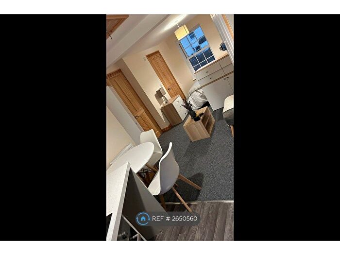 1 Bedroom Flat To Rent In County Road, Maidstone, ME14