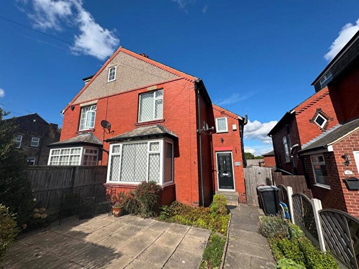 3 Bedroom Semi-Detached House For Sale In Worrall Street, Morley, Leeds, LS27