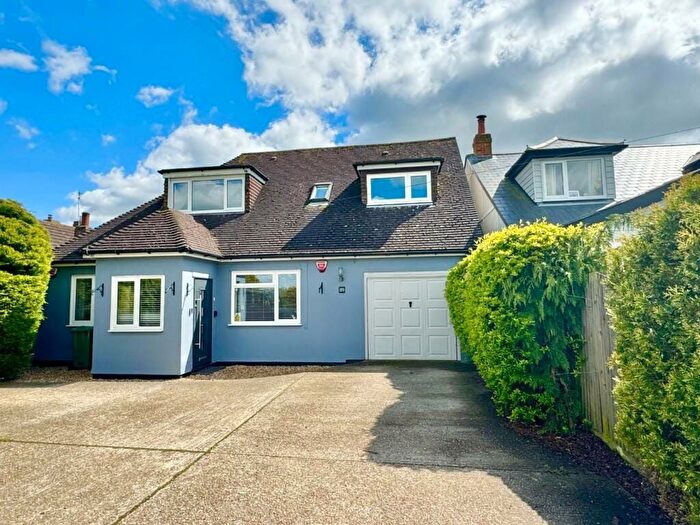 5 Bedroom Detached Bungalow For Sale In Tally Ho Road, Shadoxhurst, Ashford, TN26
